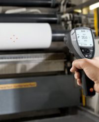 Базовый ИК-Термометр Testo 835-T1 с четырёхточечным лазерным целеуказателем (оптика 50:1)